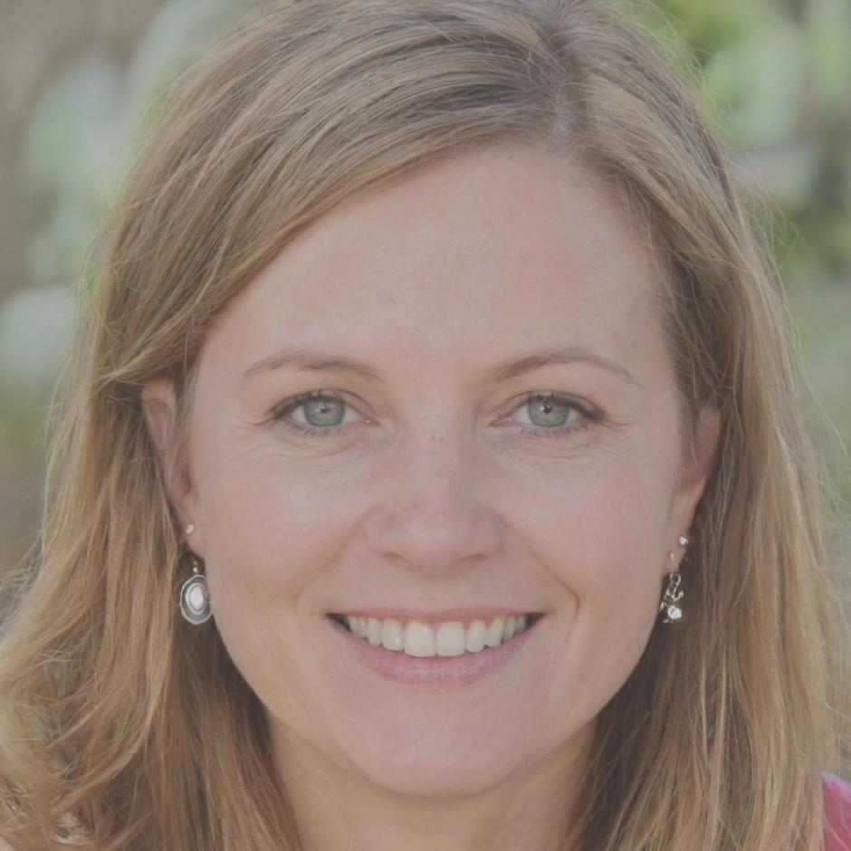 Celestine Harwick, Lead Financial Strategist